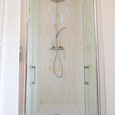 Luminous Appt Close To The Buttes Chaumont Park Apartment